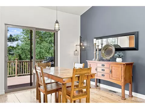 Dining - 400 Rucker Rd, Black Hawk, CO 80422 photo 2 of 4
