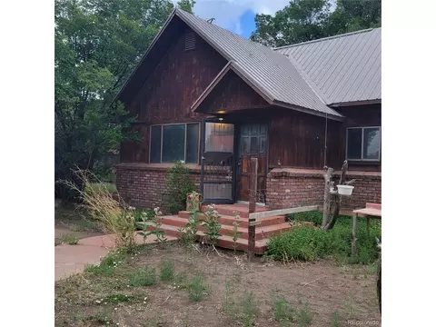 2067 1st St, Alamosa, CO 81101