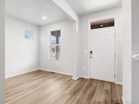 22435 E 7th Pl, Aurora, CO 80018 photo 4