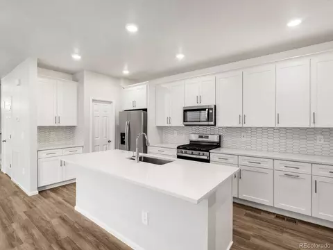 22435 E 7th Pl, Aurora, CO 80018 photo 13