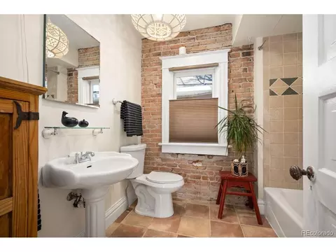 Bath - 2230 N Cherry St, Denver, CO 80207 photo 2 of 3