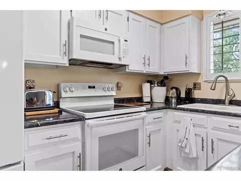 Kitchen - 8352 Dover Ct, Arvada, CO 80005 photo 2 of 4