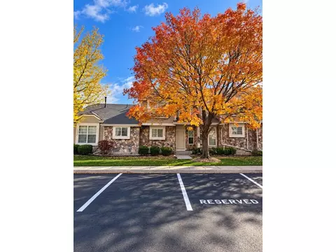1296 S Zeno Cir #B, Aurora, CO 80017