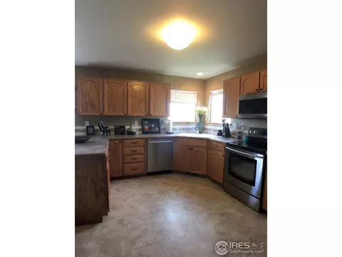 3103 Horseshoe Ct, Evans, CO 80620 photo 4