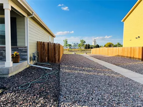 47341 Lily Ave, Bennett, CO 80102 photo 3