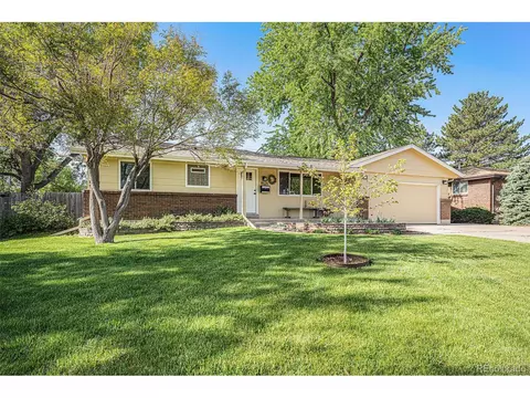 8626 W Utah Ave, Lakewood, CO 80232