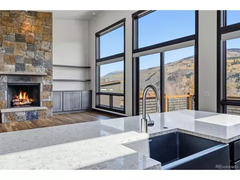 Kitchen - 67 Coumbe Xing, Silverthorne, CO 80498 photo 6 of 6