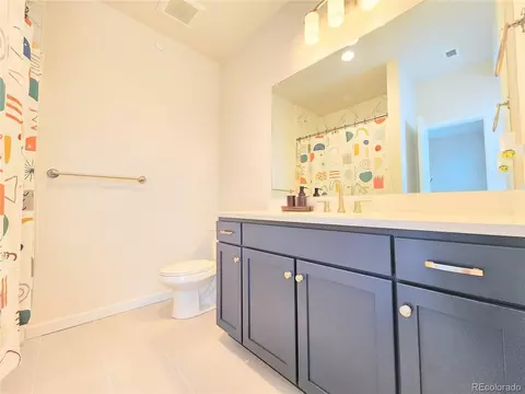 Bath - 355 Marshall Rd, Louisville, CO 80027 photo 2 of 5
