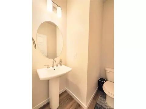 Bath - 355 Marshall Rd, Louisville, CO 80027 photo 3 of 5