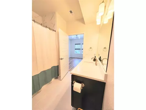 Bath - 355 Marshall Rd, Louisville, CO 80027 photo 5 of 5