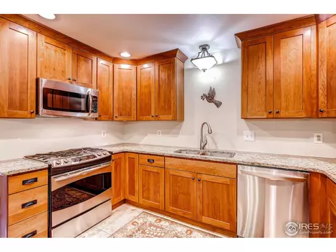 2088 Mead Dr, Boulder, CO 80301 photo 9