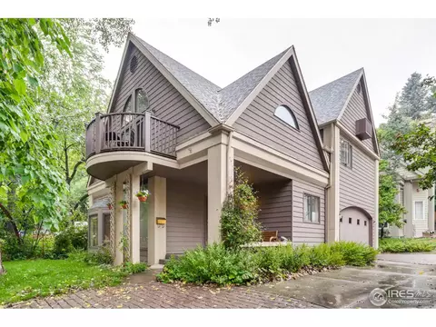 551 Pearl St, Boulder, CO 80302 photo 2