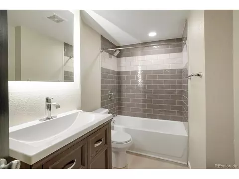 18748 E Whitaker Cir, Aurora, CO 80015 photo 28