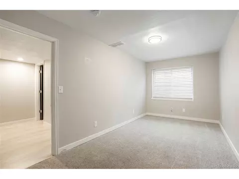 18748 E Whitaker Cir, Aurora, CO 80015 photo 29