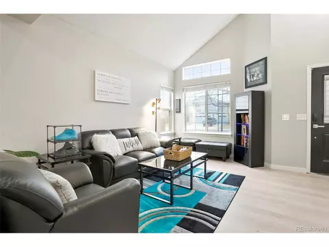 18748 E Whitaker Cir, Aurora, CO 80015 photo 3