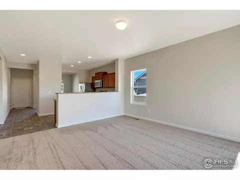 11134 Carbondale St, Longmont, CO 80504 photo 2