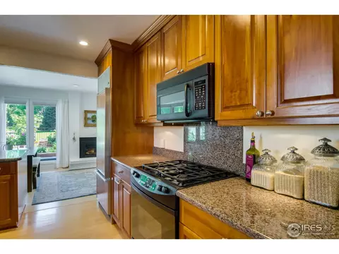 4864 Briar Ridge Ct, Boulder, CO 80301 photo 10
