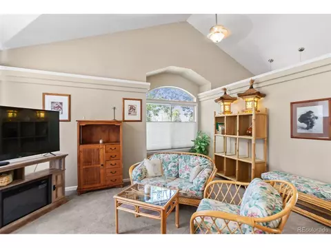 Living - 4945 Tesla Cir, Boulder, CO 80301 photo 2 of 3