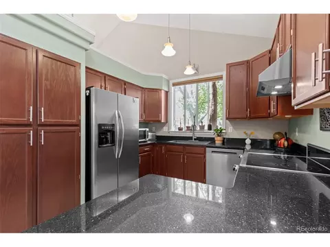 Kitchen - 4945 Tesla Cir, Boulder, CO 80301 photo 2 of 4