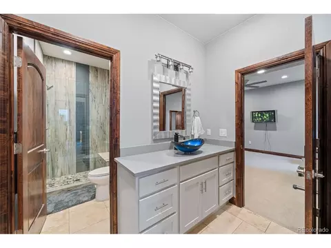 Undisclosed, Denver, CO 80222 photo 22