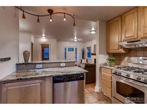 890 9th St, Boulder, CO 80302 photo 11