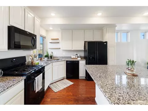 26229 E Maple Dr, Aurora, CO 80018 photo 6