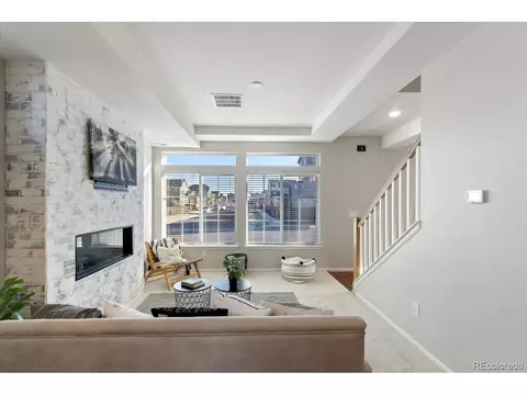 26229 E Maple Dr, Aurora, CO 80018 photo 9