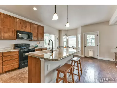 610 Moonglow Dr, Windsor, CO 80550 photo 4