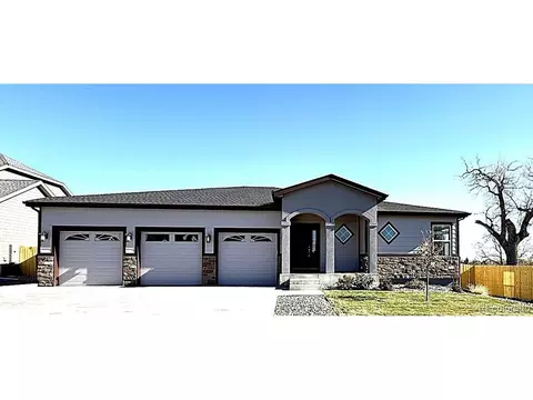 7292 Xenophon Ct, Arvada, CO 80005