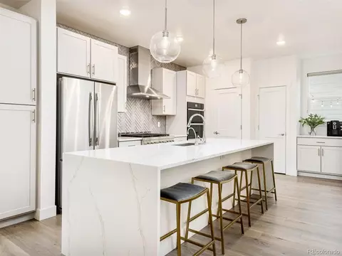 9825 E 63rd Ave, Denver, CO 80238 photo 8