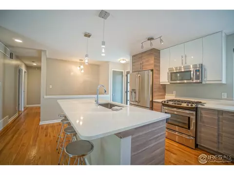 2255 Floral Dr, Boulder, CO 80304 photo 2