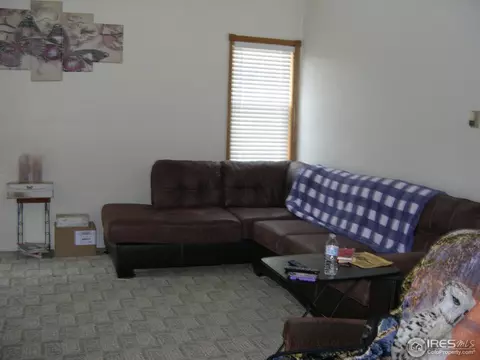 305 Plainview Ave, Sterling, CO 80751 photo 2