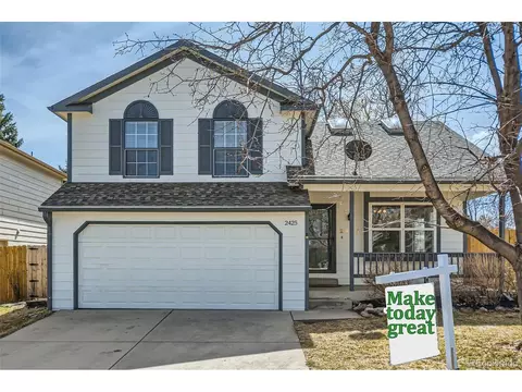 2425 Hampshire Sq, Fort Collins, CO 80526