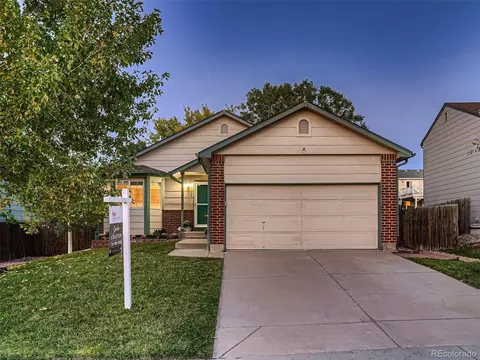 5328 S Ukraine St, Aurora, CO 80015