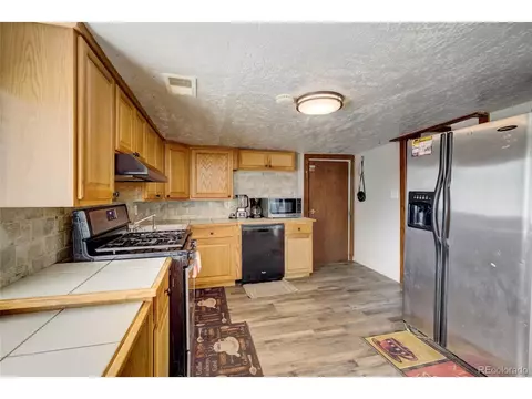 253 E 5th St, Eaton, CO 80615 photo 8