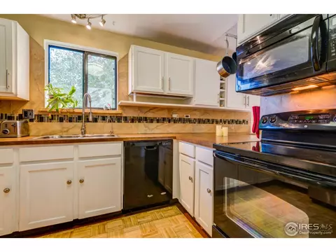 15927 E Flora Pl, Aurora, CO 80013 photo 3