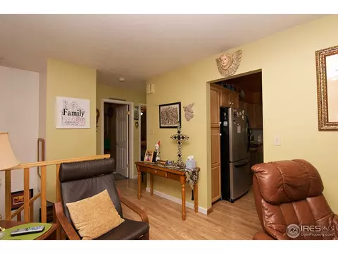 18137 Willow Dr, Sterling, CO 80751 photo 2