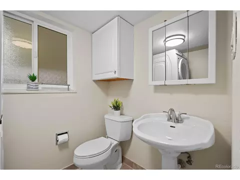 Bath - 8722 E Layton Ave, Denver, CO 80237 photo 3 of 3