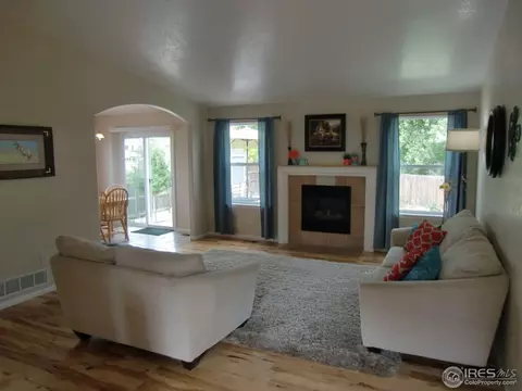537 Hawthorn Cir, Frederick, CO 80530 photo 3