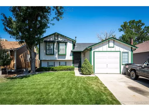 18891 E Carmel Dr, Aurora, CO 80011 photo 2