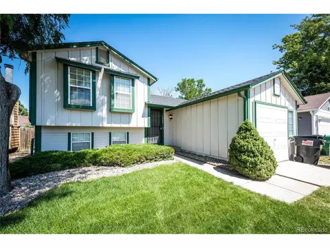 18891 E Carmel Dr, Aurora, CO 80011 photo 1