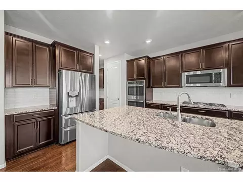 Kitchen - 14860 Rosemary Way, Thornton, CO 80602 photo 6 of 6