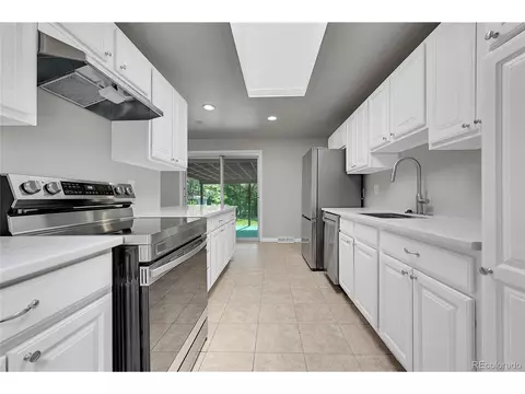 426 Kenton St, Aurora, CO 80010 photo 6