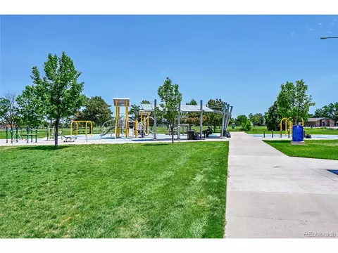 426 Kenton St, Aurora, CO 80010 photo 23