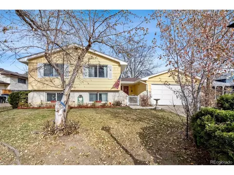 2538 Stratford Ln, Longmont, CO 80503