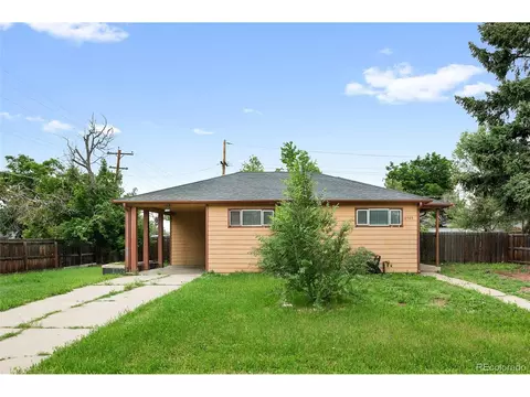 10505 Lowry Pl, Aurora, CO 80010