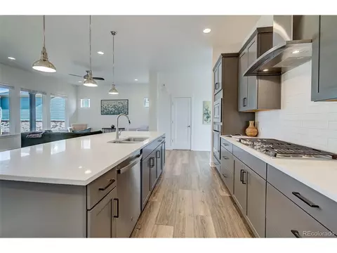 21433 E 59th Pl, Aurora, CO 80019 photo 9
