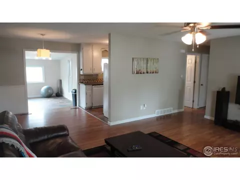 1075 6th St, Berthoud, CO 80513 photo 6