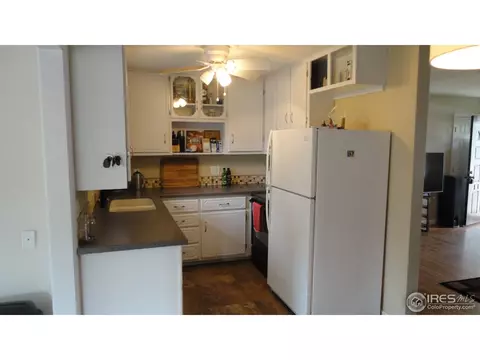 1075 6th St, Berthoud, CO 80513 photo 9