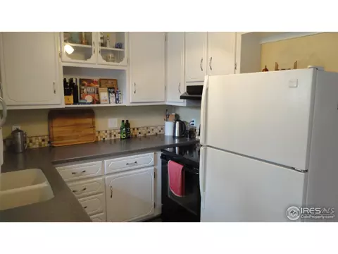 1075 6th St, Berthoud, CO 80513 photo 8